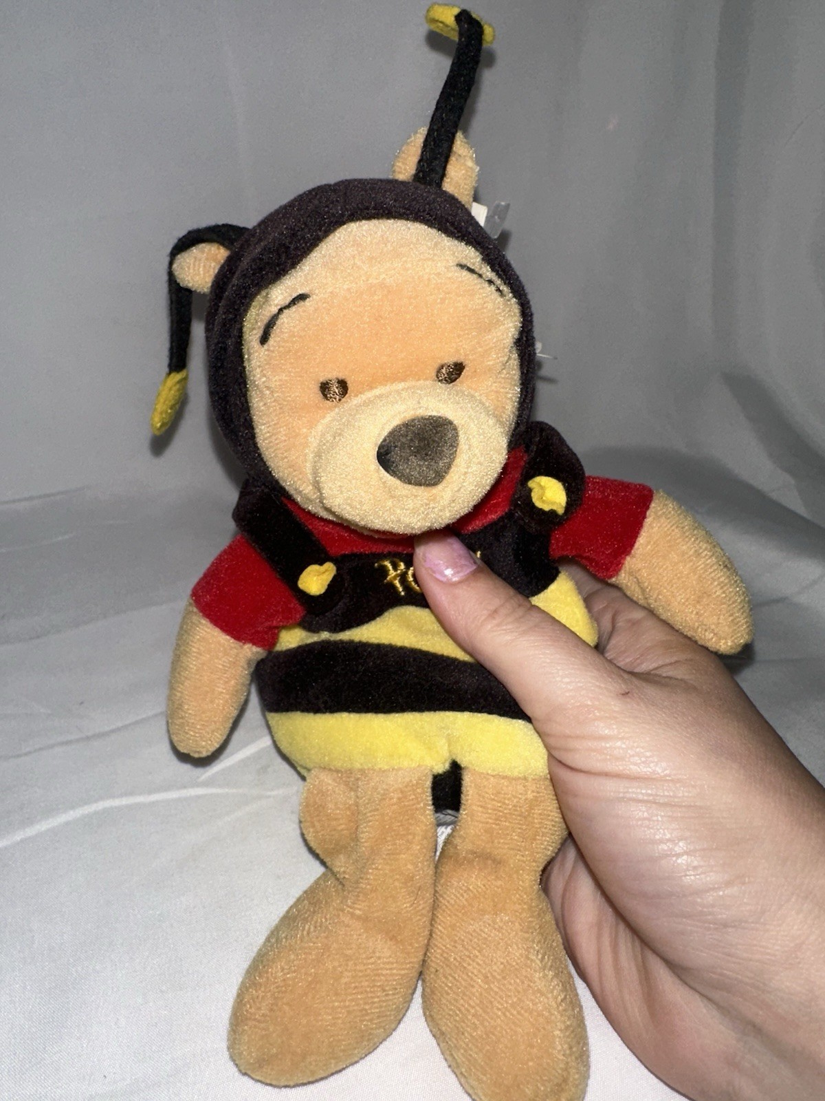 Disney Store Bumble Bee Pooh Plush Winnie the Pooh Bee Costume Beanbag 8” Disney Store Bumble Bee Pooh Plush Winnie the Pooh Bee Costume Beanbag 8”