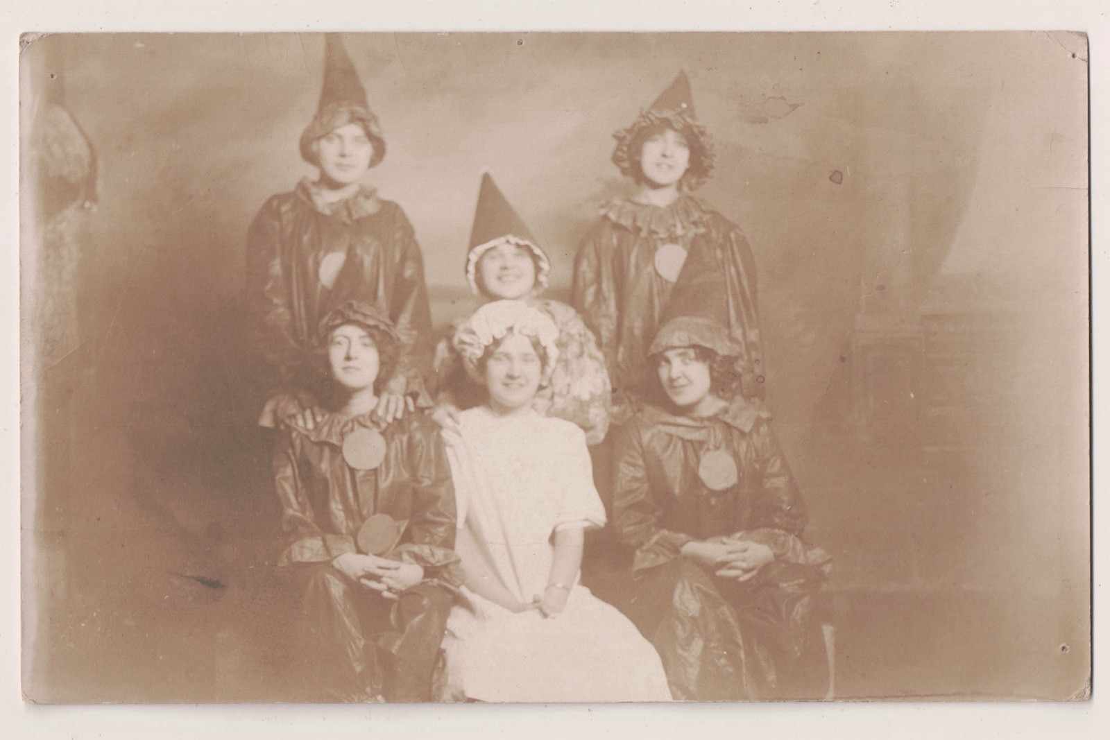 ORIGINAL 1900s-1910s ANTIQUE Real Photo Postcard FUN GROUP in HALLOWEEN COSTUMES ORIGINAL 1900s-1910s ANTIQUE Real Photo Postcard FUN GROUP in HALLOWEEN COSTUMES