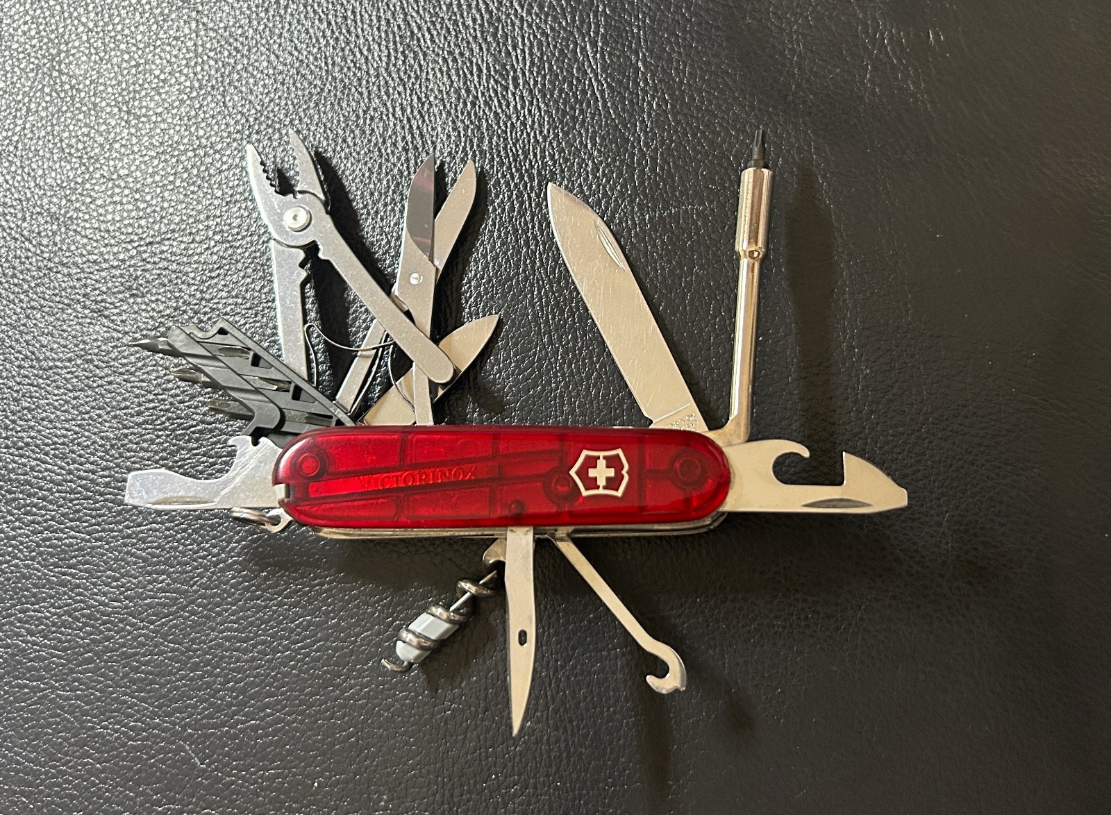 Victorinox CYBERTOOL M (34) Swiss Army Knife - Ruby Red - 91mm - Vintage