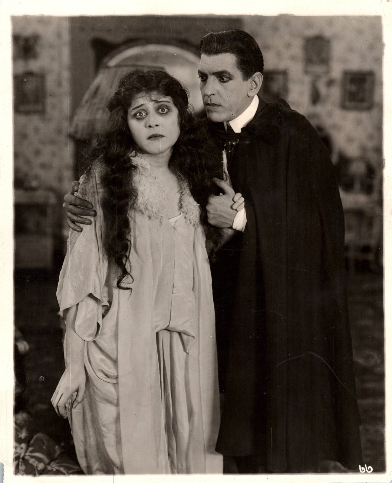 JAZZ AGE Vintage 1915 1st Vamp Actress Theda Bara PORTRAIT ORIGPHOTO MA66 JAZZ AGE Vintage 1915 1st Vamp Actress Theda Bara PORTRAIT ORIGPHOTO MA66