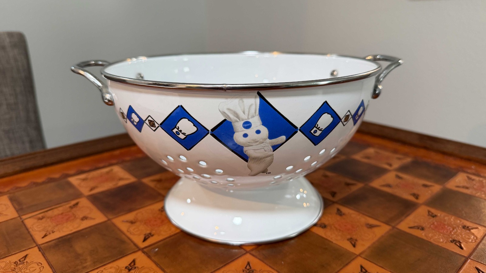 Vintage 2000 Pillsbury Doughboy Metal Colander Strainer Enamel Kitchen Decor