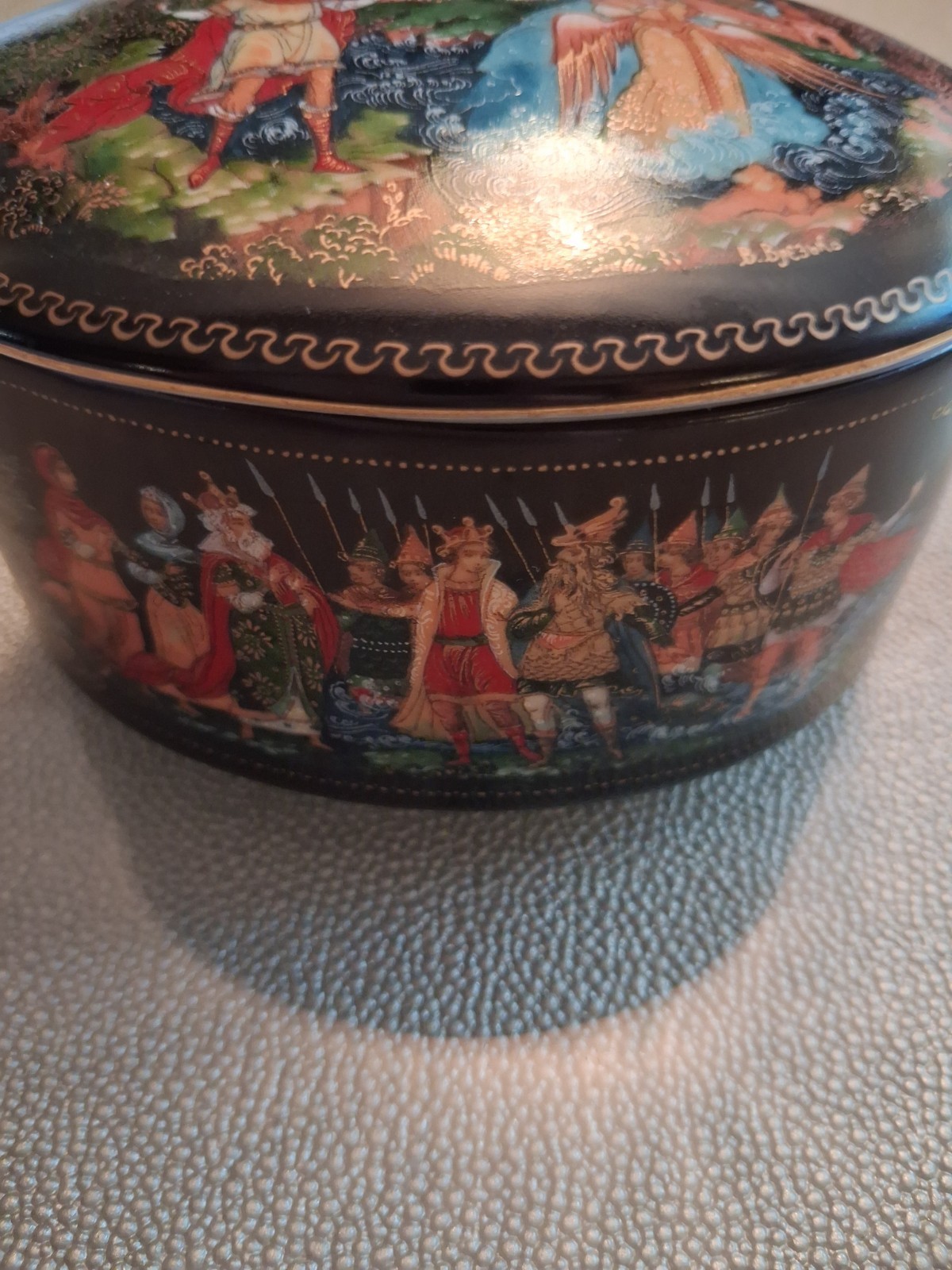 Vtg Soviet Porcelain 1980's Trinket Box.