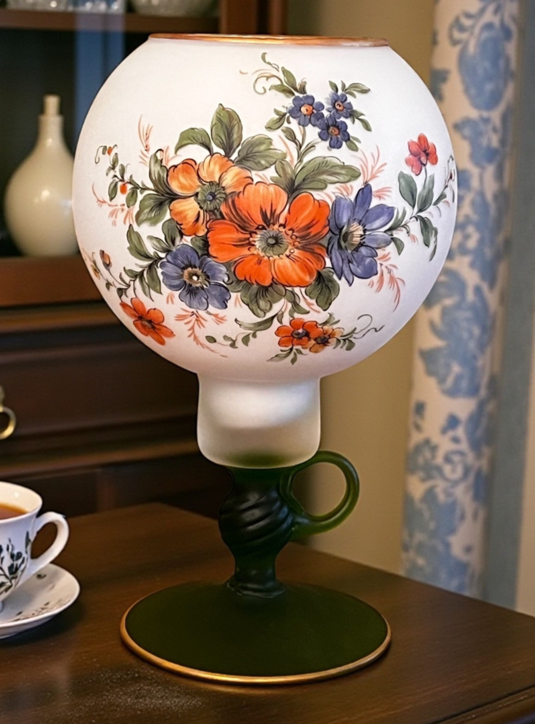 Gorgeous Vintage Italian Large Glass Globe Fairy Lamp
