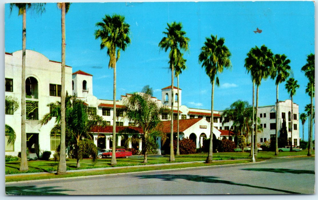 The Mayfair Hotel on the Banks of the St. John\'s Rover at Sanford, Florida