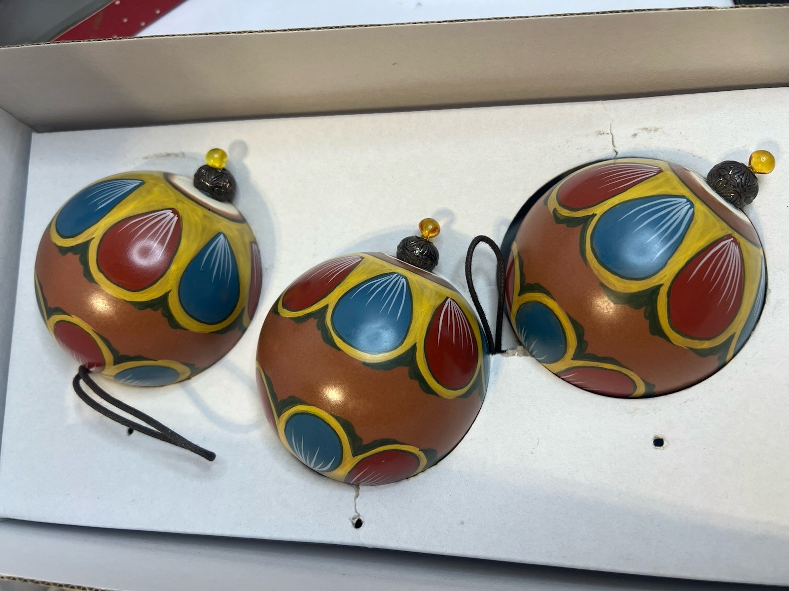 Vintage Dillard’s Trimmings Christmas Ornaments 6 Pc 2 Matching Sets Box