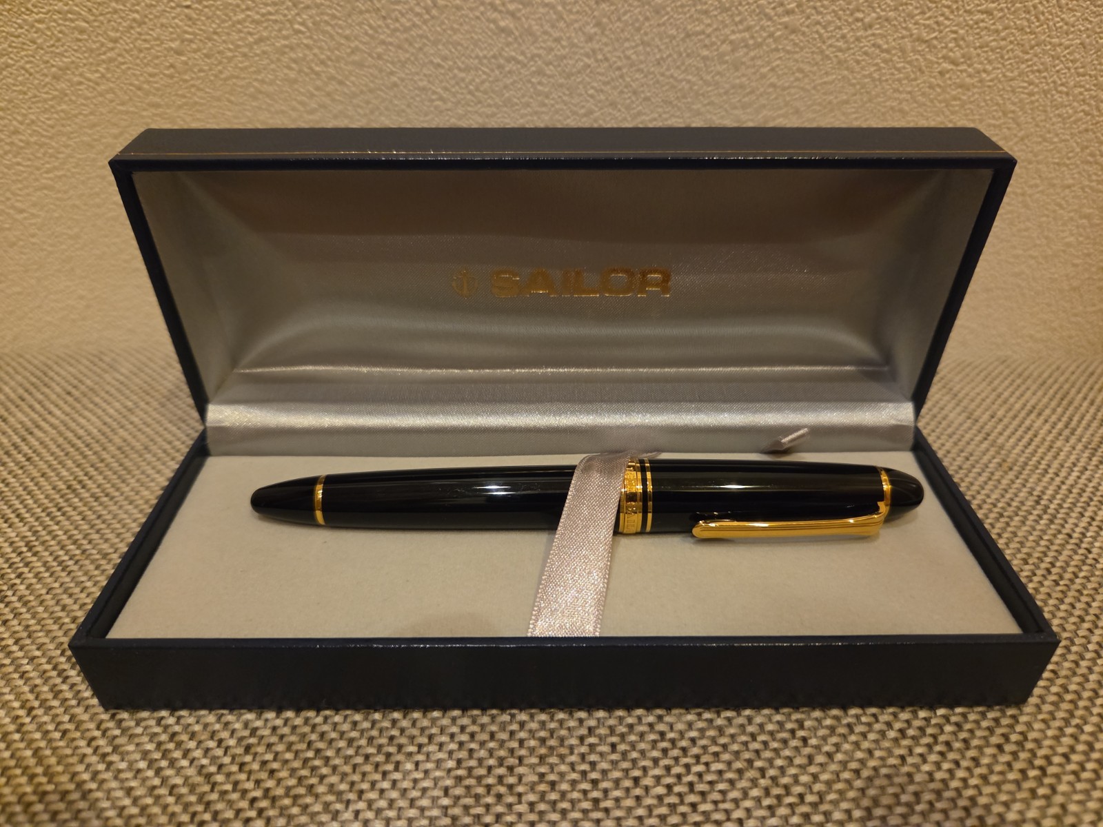 Sailor Profit 21 Fountain Pen 1911 Large 21K H-M Medium Nib Black w/ BOX Papers