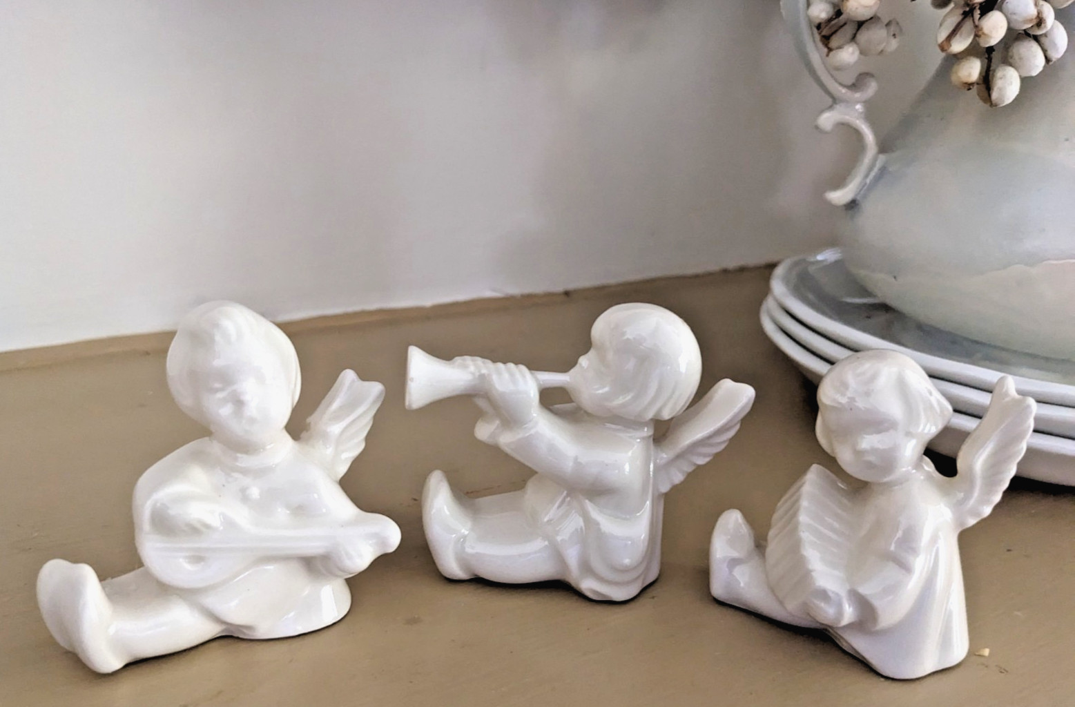Vintage White Angel Figurines Musical Instruments Lot of 3 Holland Molds, 2.25\