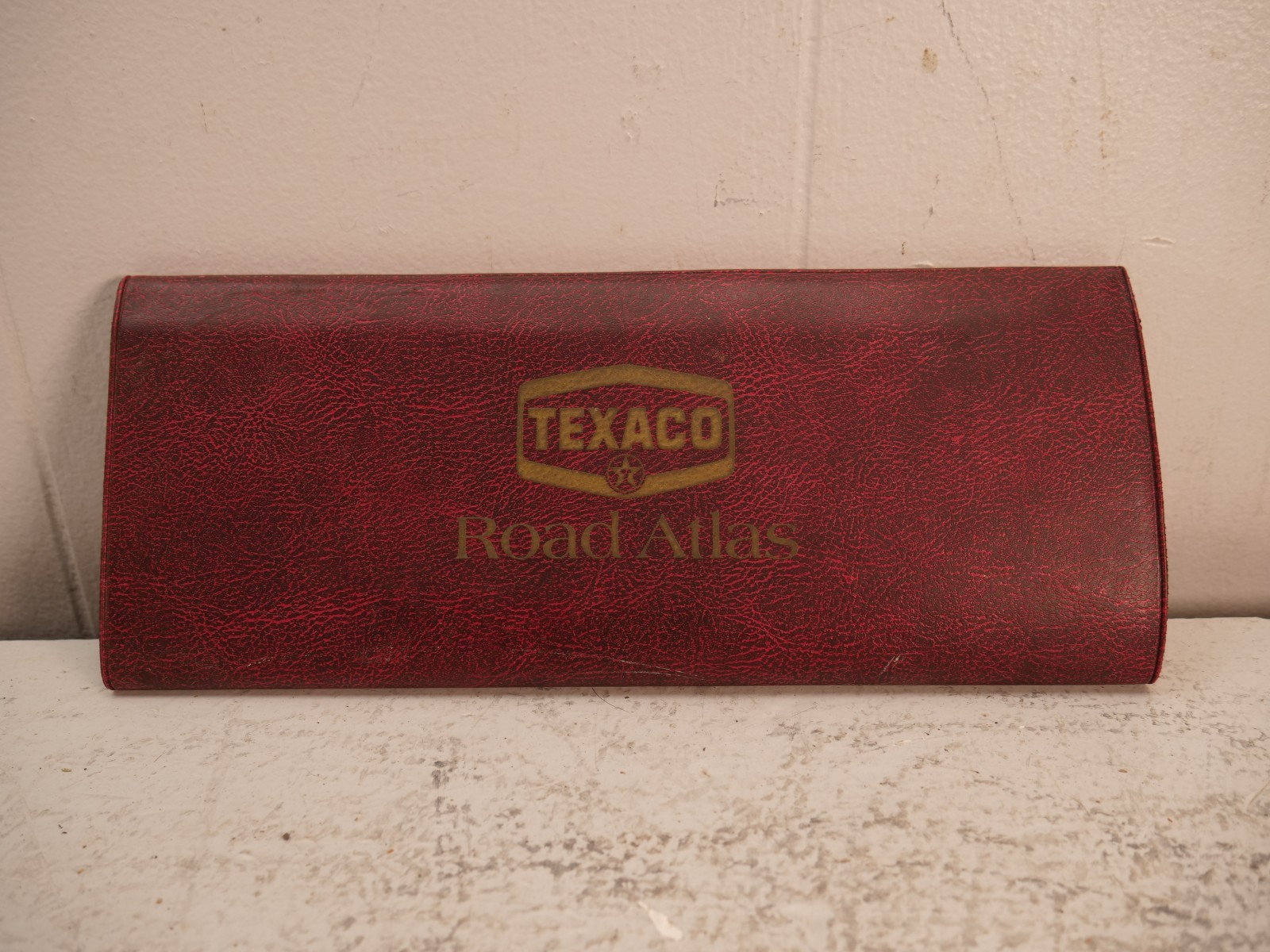 Vintage Texaco Road Atlas Protective Cover w/ 1974 Rand McNally Road Atlas Vintage Texaco Road Atlas Protective Cover w/ 1974 Rand McNally Road Atlas