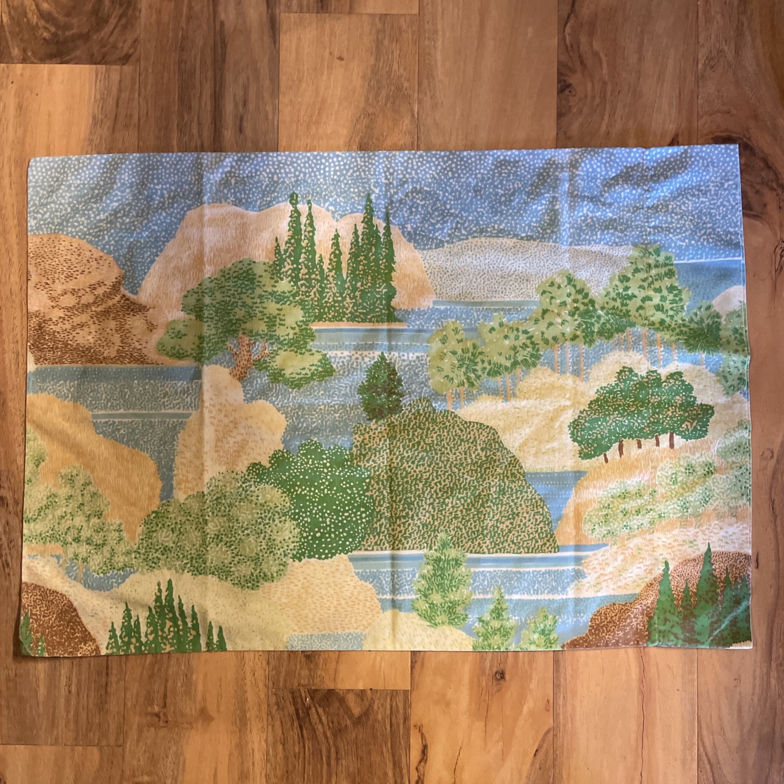 VTG 1970's Marlborough Island Streams Single Pillowcase Mountain Scene Nature