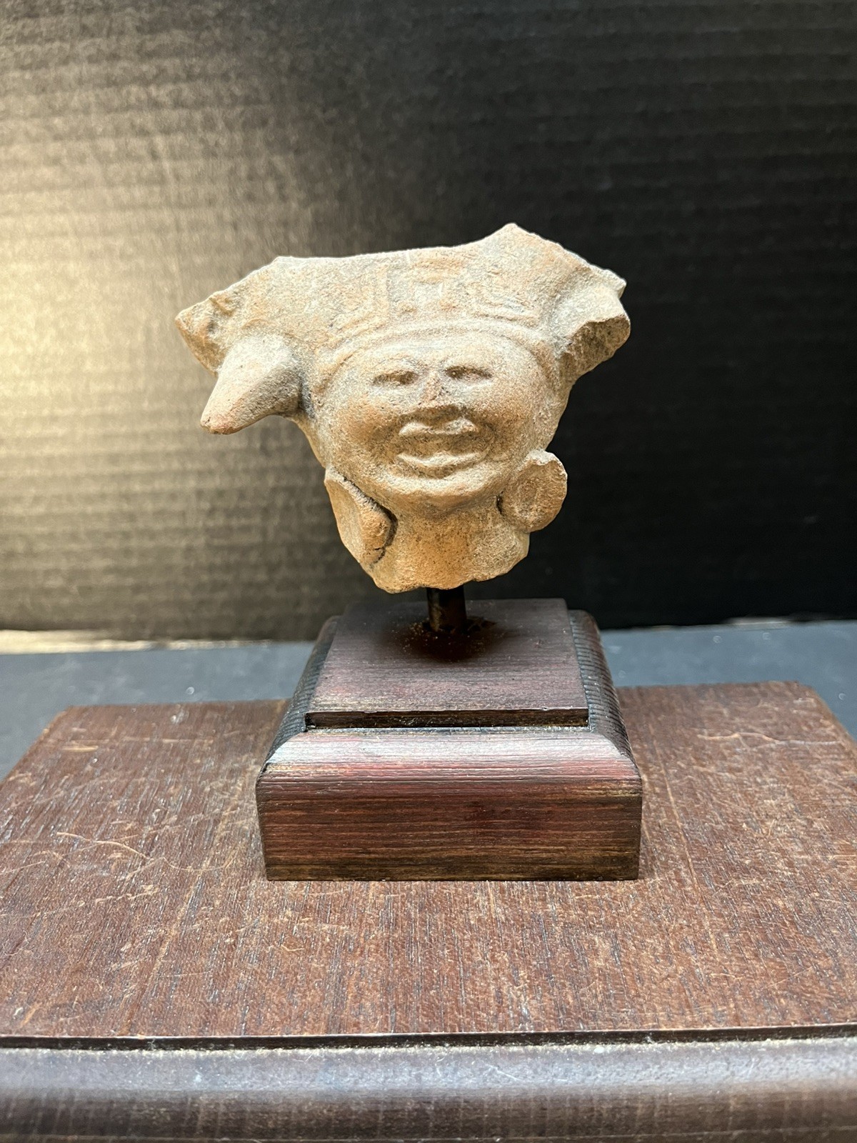 Pre-Columbian Veracruz Pottery Head Fragment Mounted On Stand 900AD. Pre-Columbian Veracruz Pottery Head Fragment Mounted On Stand 900AD.