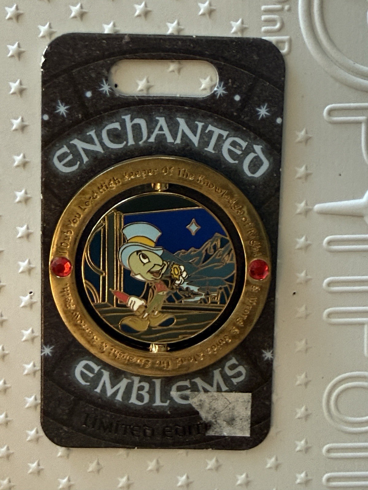 Large Disney Parks Enchanted Emblem Series JIMINY CRICKET Spinner 2020 LE Large Disney Parks Enchanted Emblem Series JIMINY CRICKET Spinner 2020 LE