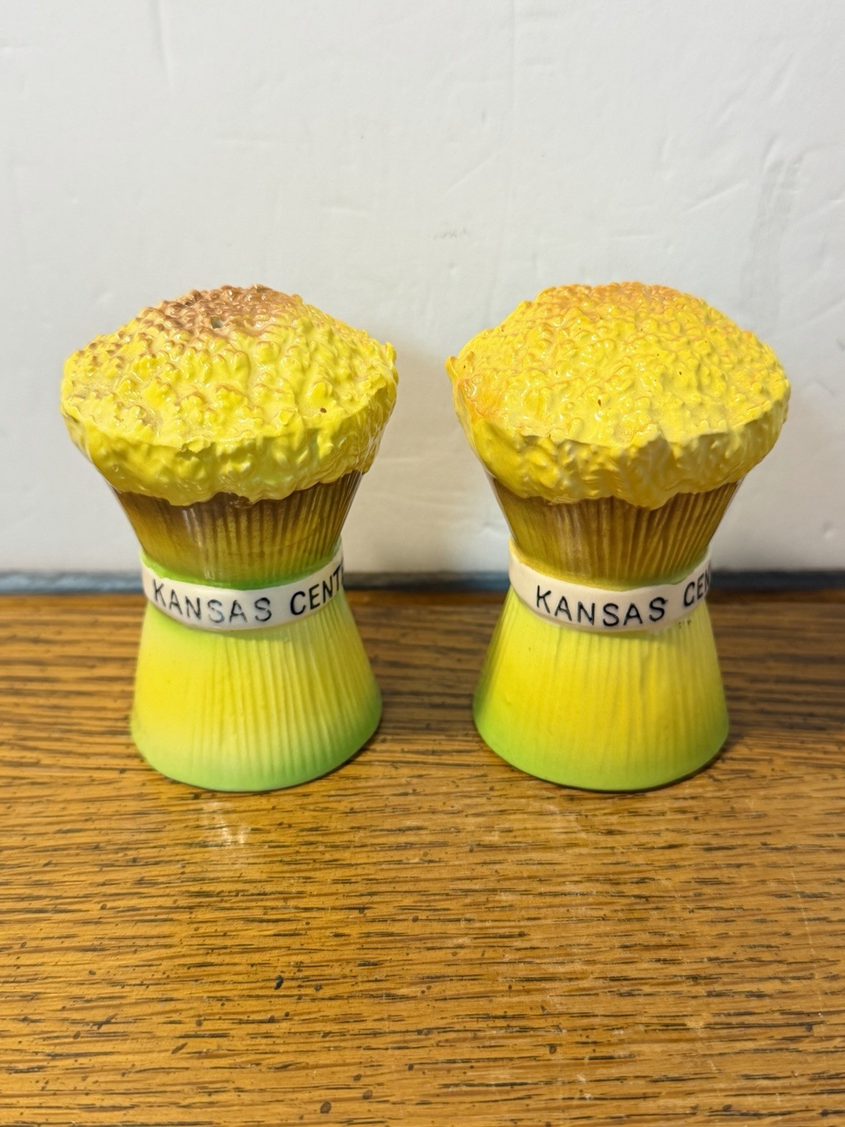 Vtg 1961 Kansas Centennial Salt and Pepper Shakers Wheat Norcrest Japan H-728 Vtg 1961 Kansas Centennial Salt and Pepper Shakers Wheat Norcrest Japan H-728