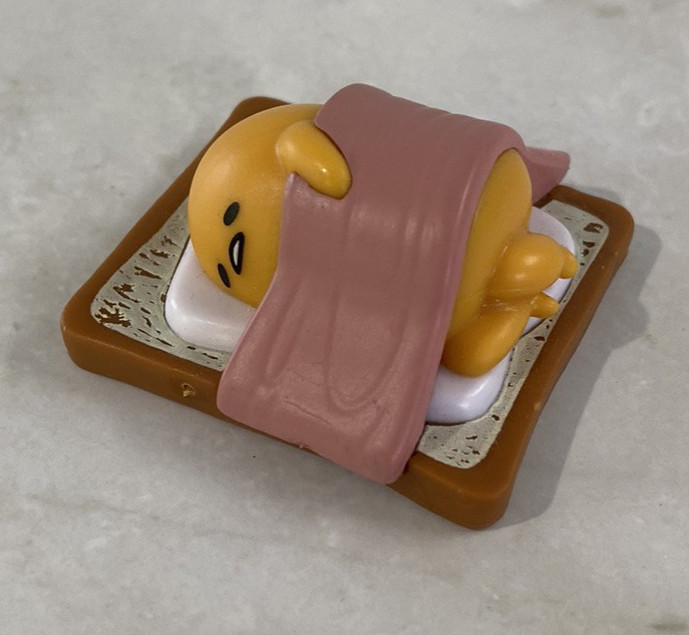 Sanrio Gudetama Lazy Egg Figure Bacon Egg Sandwich Sleeping Sushi Mini Toy 2\ Sanrio Gudetama Lazy Egg Figure Bacon Egg Sandwich Sleeping Sushi Mini Toy 2\