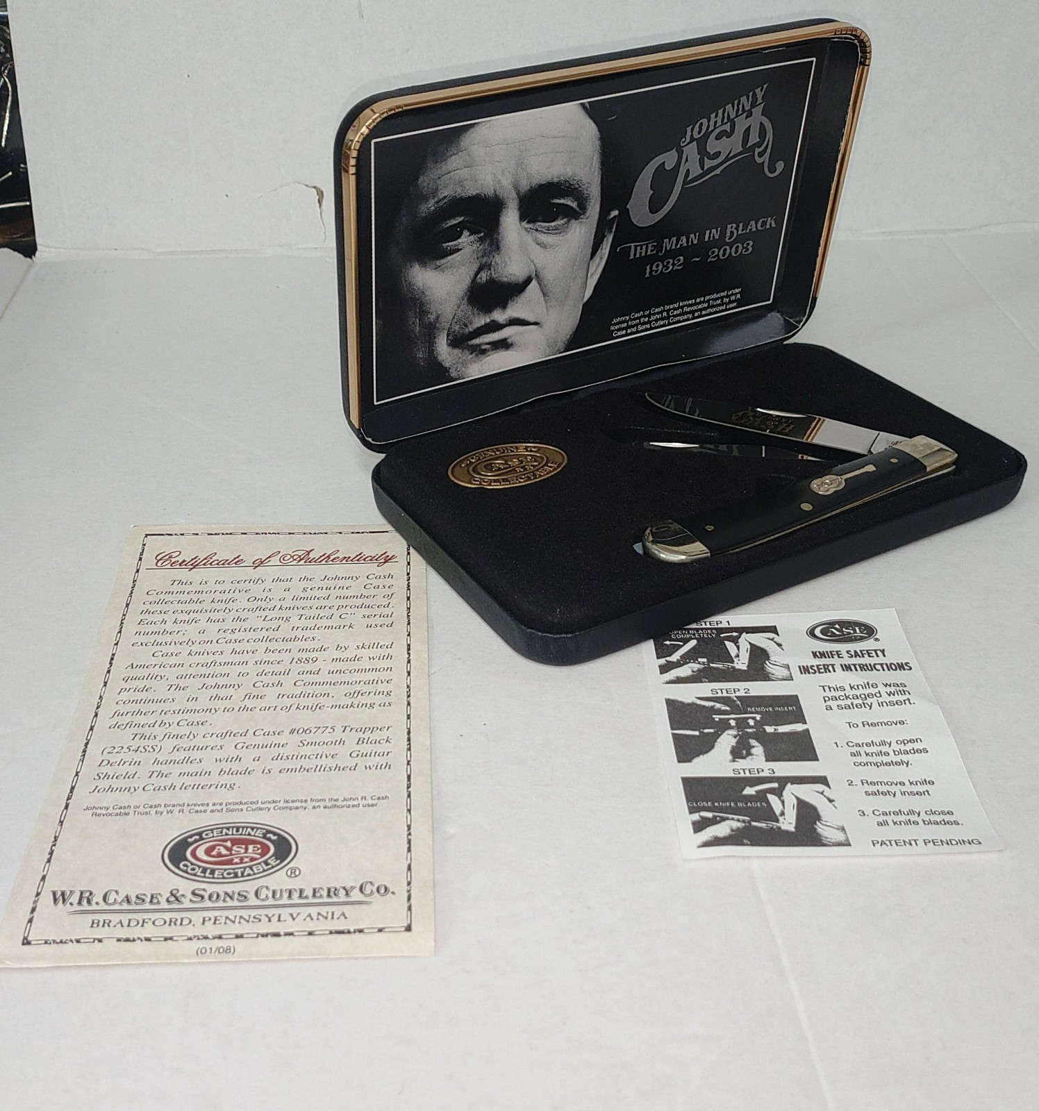 Case Johnny Cash The Man in Black Commemorative 2 Blade Trapper Knife Gift Box
