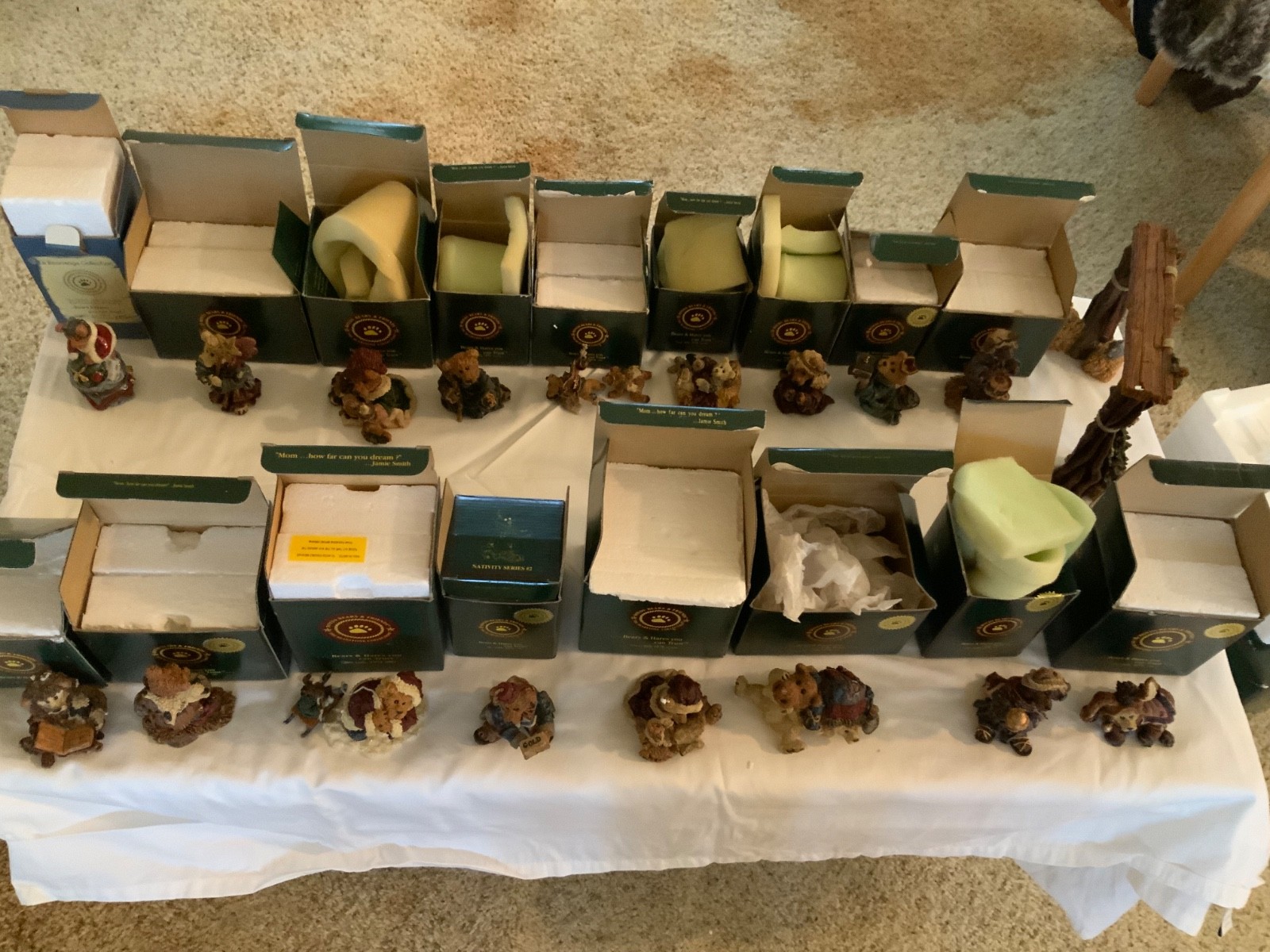 boyds bears and friends nativity 18 piece (never out of box until now)
