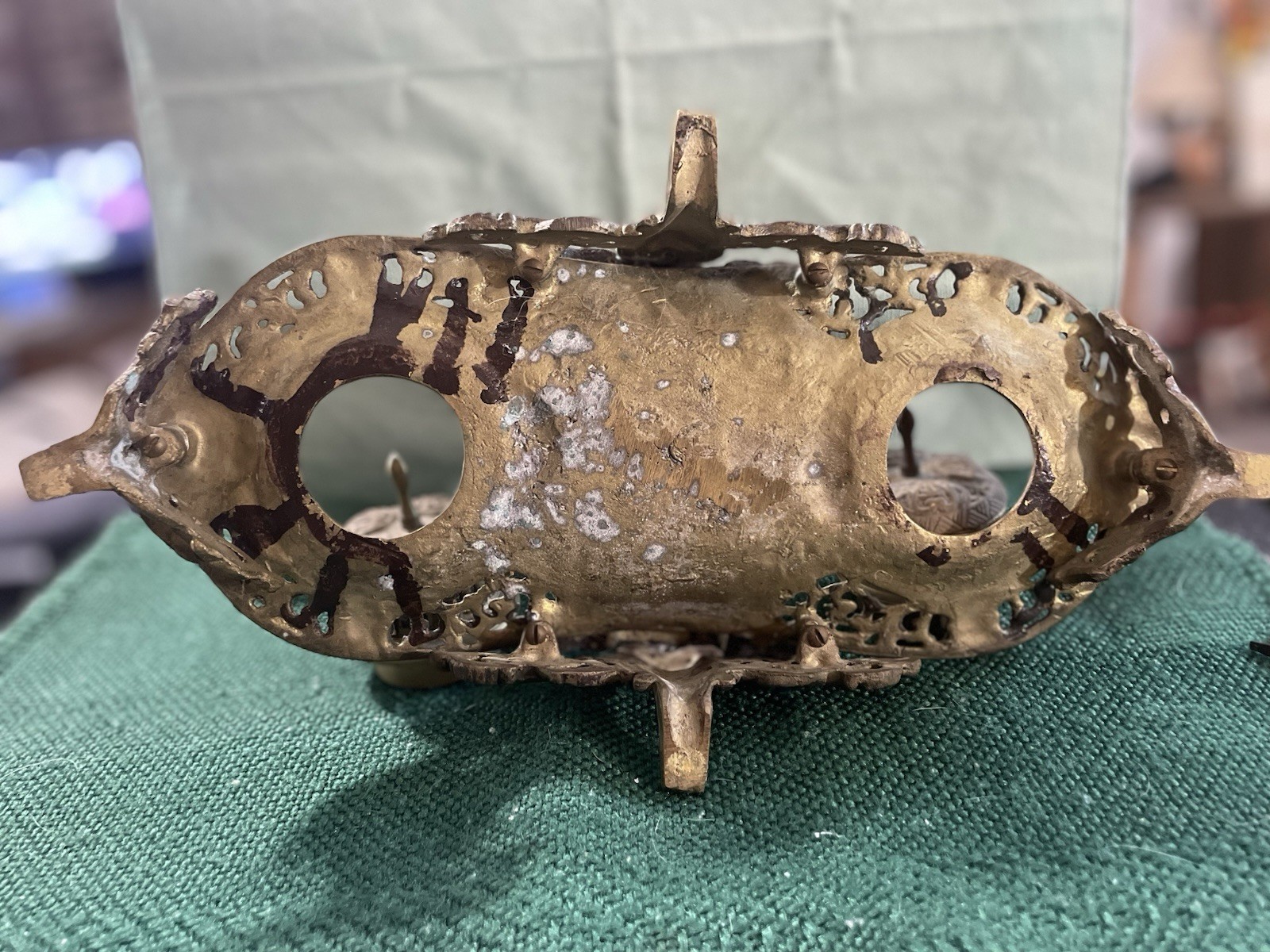 Antique French Brass Double Inkwell - D.L. Depose C 1880 - 1910 Antique French Brass Double Inkwell - D.L. Depose C 1880 - 1910