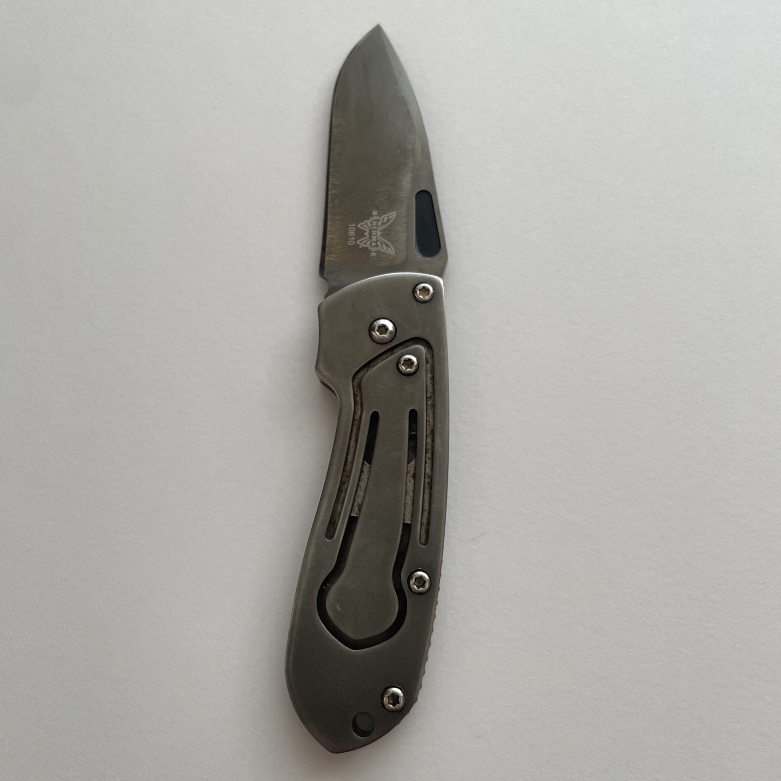 Benchmade McHenry & Williams AUS8 Drop Point Stainless Steel Manual Silver Pock… Benchmade McHenry & Williams AUS8 Drop Point Stainless Steel Manual Silver Pock…