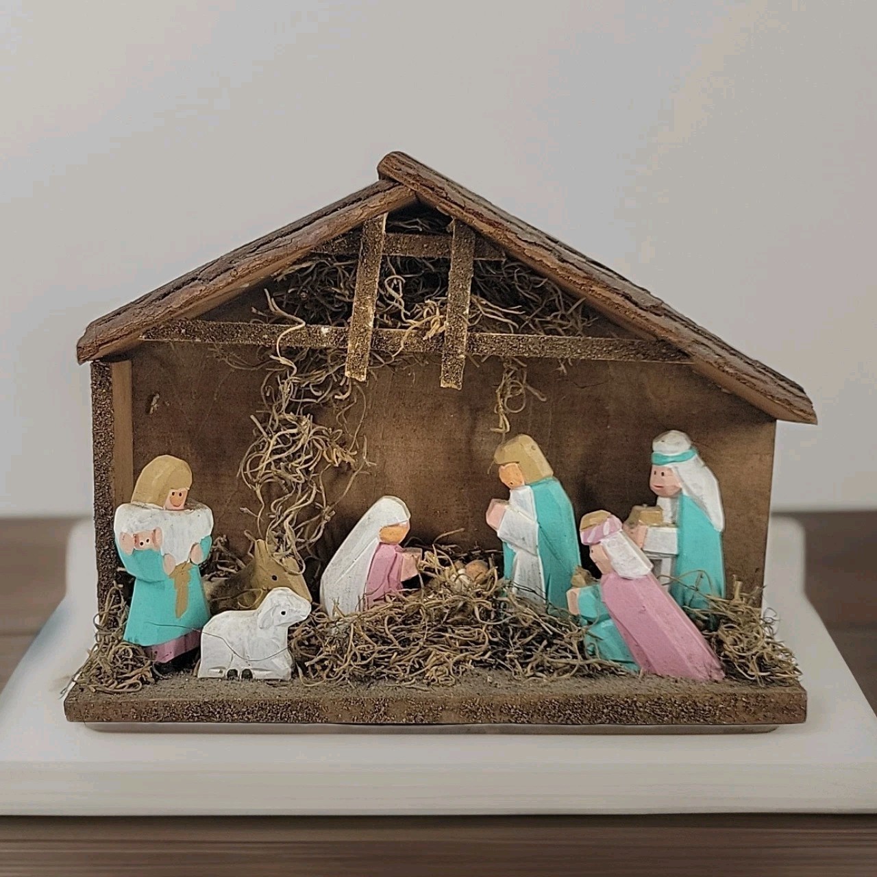 VTG Hand-Carved Wooden Nativity Set Wood Figurines Creche Compact Easy Christmas VTG Hand-Carved Wooden Nativity Set Wood Figurines Creche Compact Easy Christmas