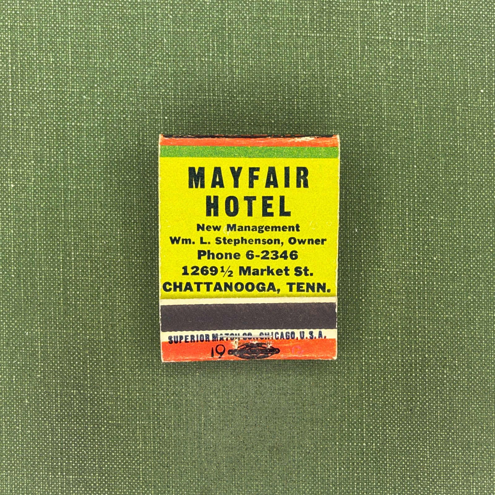 Mayfair Hotel Chattanooga Tennessee Rare Vintage Pinup Matchbook Unstruck