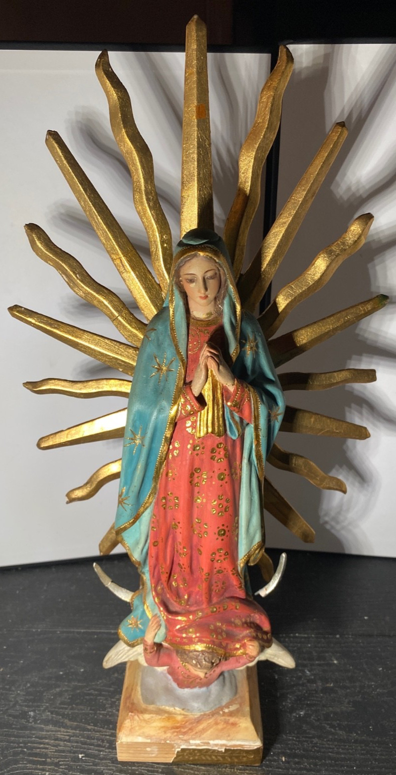 *** VINTAGE NUNS CONVENT OLOT OUR LADY OF GUADALUPE STATUE W/ GLASS EYES 16.375