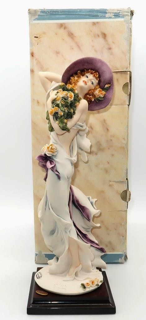 Florence Giuseppe Armani, Members Only 2003 Playful Breeze Figurine, 13\
