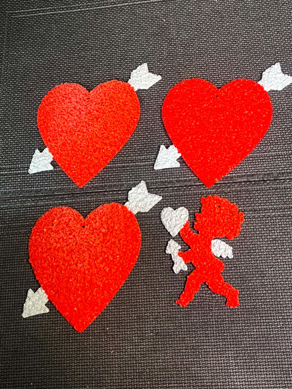 4 VINTAGE MELTED PLASTIC POPCORN VALENTINE'S DAY CUPID & HEART WITH ARROW DECO 4 VINTAGE MELTED PLASTIC POPCORN VALENTINE'S DAY CUPID & HEART WITH ARROW DECO