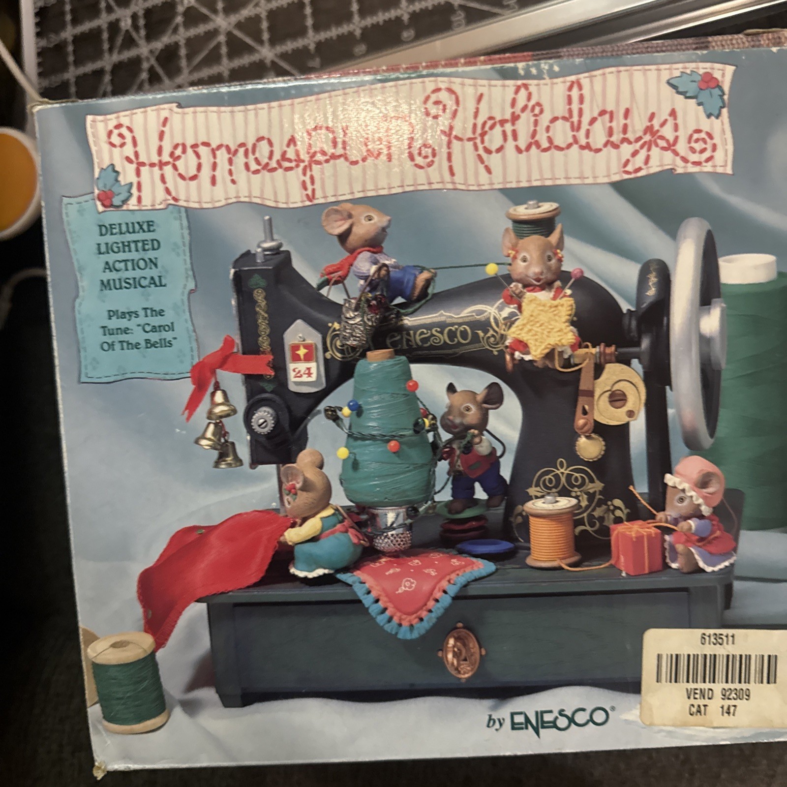 ENESCO HOMESPUN HOLIDAYS LIGHTED ANIMATED MUSICAL ORIGINAL BOX/HANG TAG/ADAPTER ENESCO HOMESPUN HOLIDAYS LIGHTED ANIMATED MUSICAL ORIGINAL BOX/HANG TAG/ADAPTER