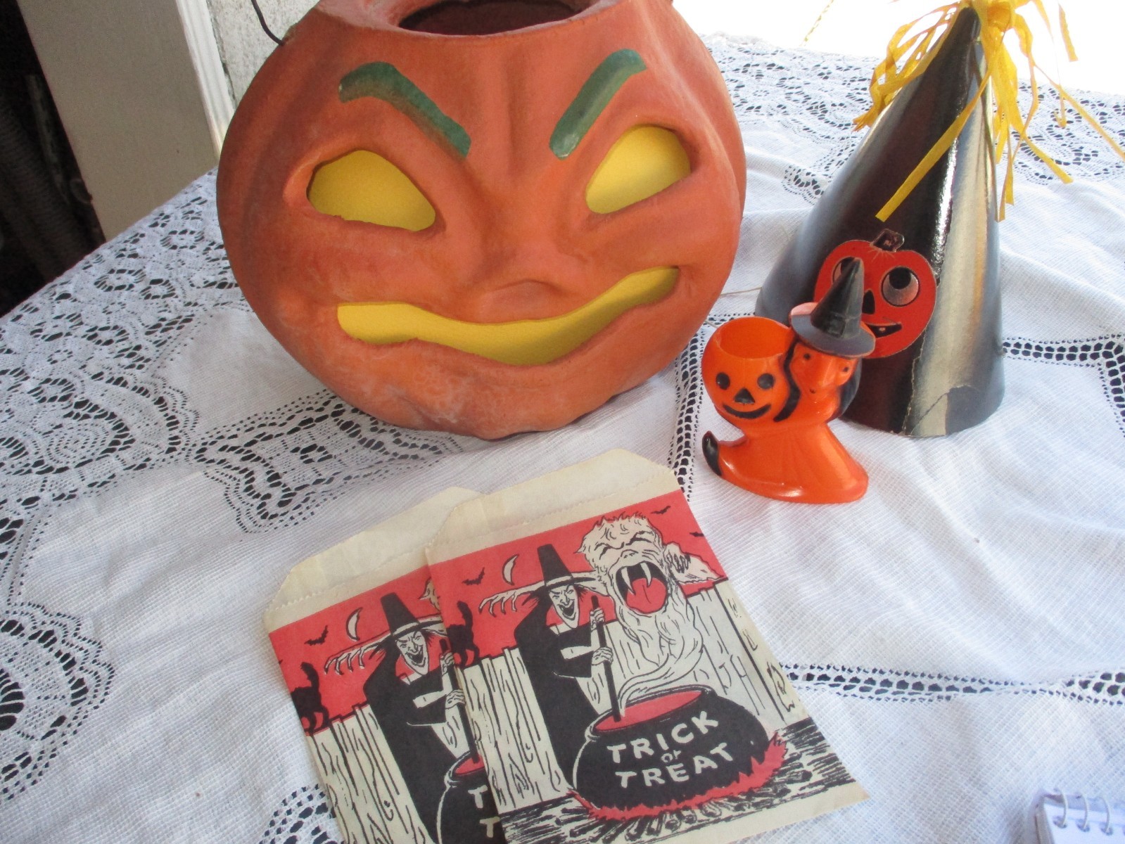 HALLOWEEN MY 25 YEAR COLLECTION IS UP FOR SALE (SEE OTHER AUCTIONS) HALLOWEEN MY 25 YEAR COLLECTION IS UP FOR SALE (SEE OTHER AUCTIONS)