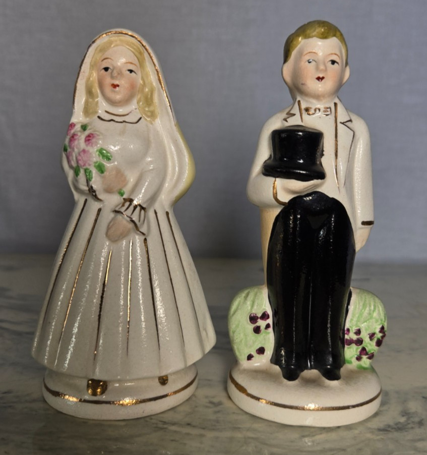 Vintage Nikoniko China Japan Turnabout Salt Pepper Shakers Bride Groom Couple