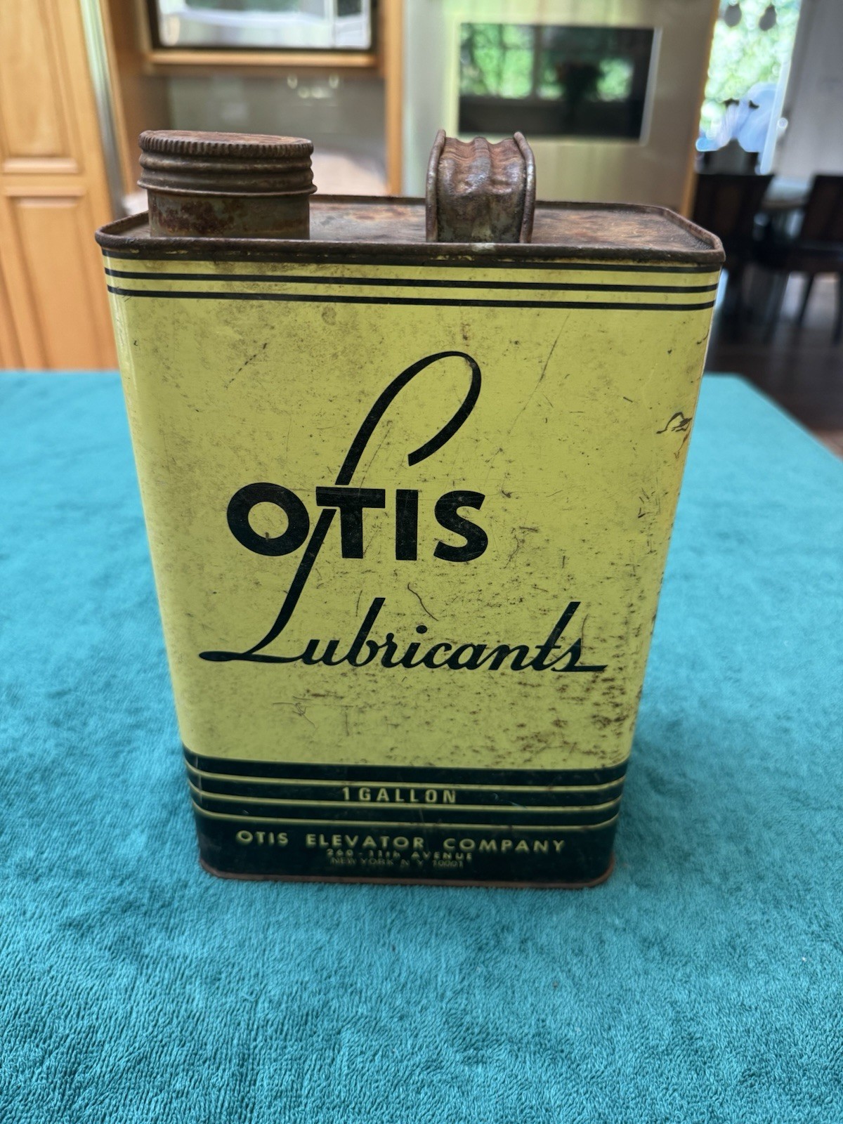 Vintage Otis Elevator Otis Lubricants Oil   Empty One Gallon Tin Can