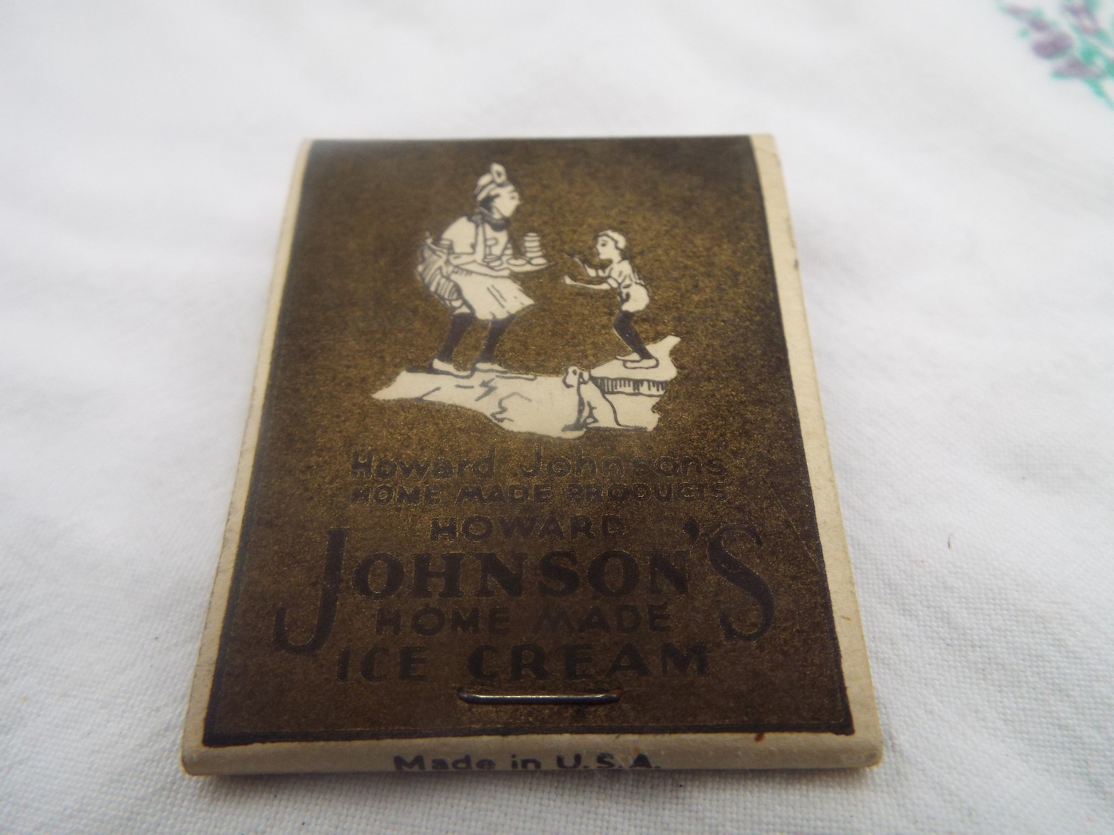 1940'S HOWARD JOHNSON'S HOMEMADE ICE CREAM, LUNCHEON TEA OR DINNER MATCHBOOK 1940'S HOWARD JOHNSON'S HOMEMADE ICE CREAM, LUNCHEON TEA OR DINNER MATCHBOOK