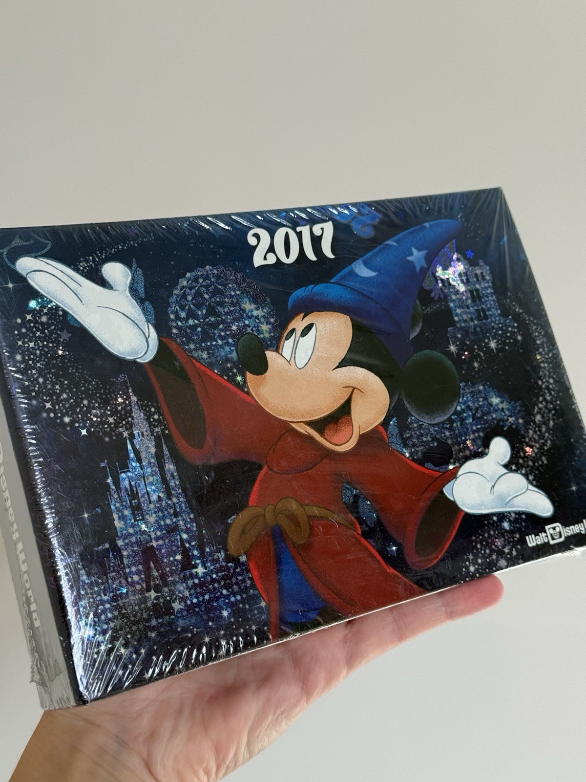 2017 Walt Disney World Mickey Mouse Sorcerer Album 4x6 100 Photo - NEW SEALED