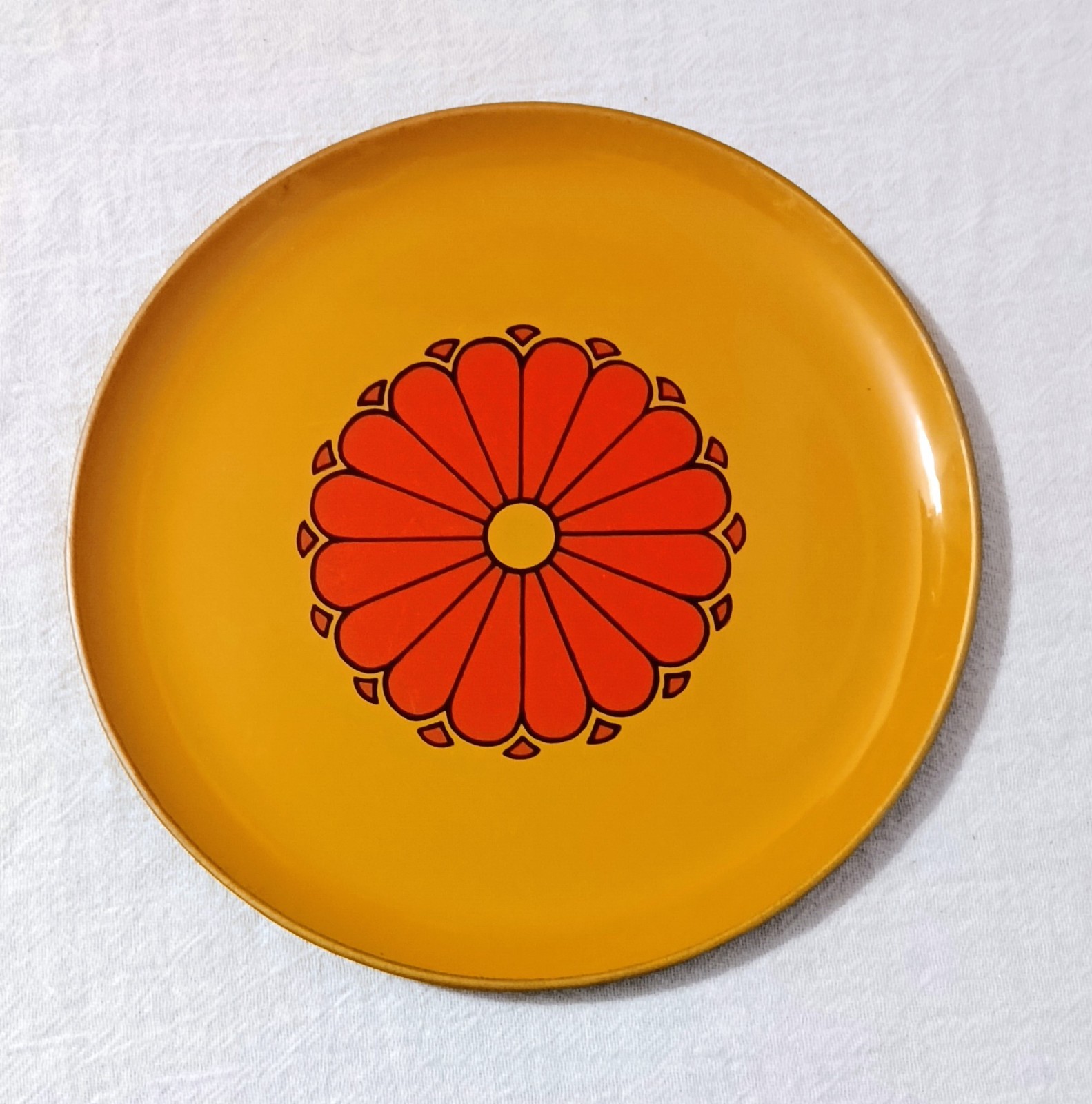 VINTAGE CTO JAPAN MCM GOLD AND ORANGE 7.5 INCH PLATE