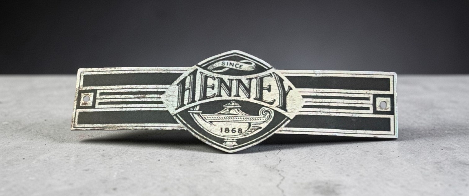 1937-1954 Henney Step Emblem 6\