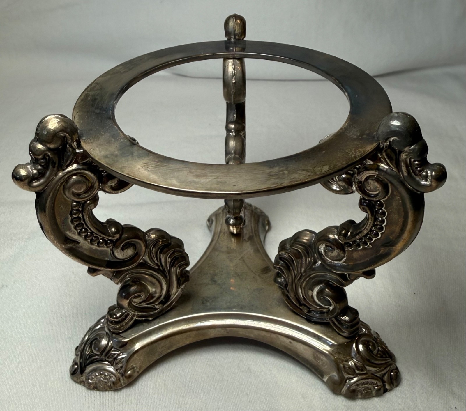 Vintage Godinger Silver Plate Ornate 3-Footed Serving Bowl Stand Ring Holder