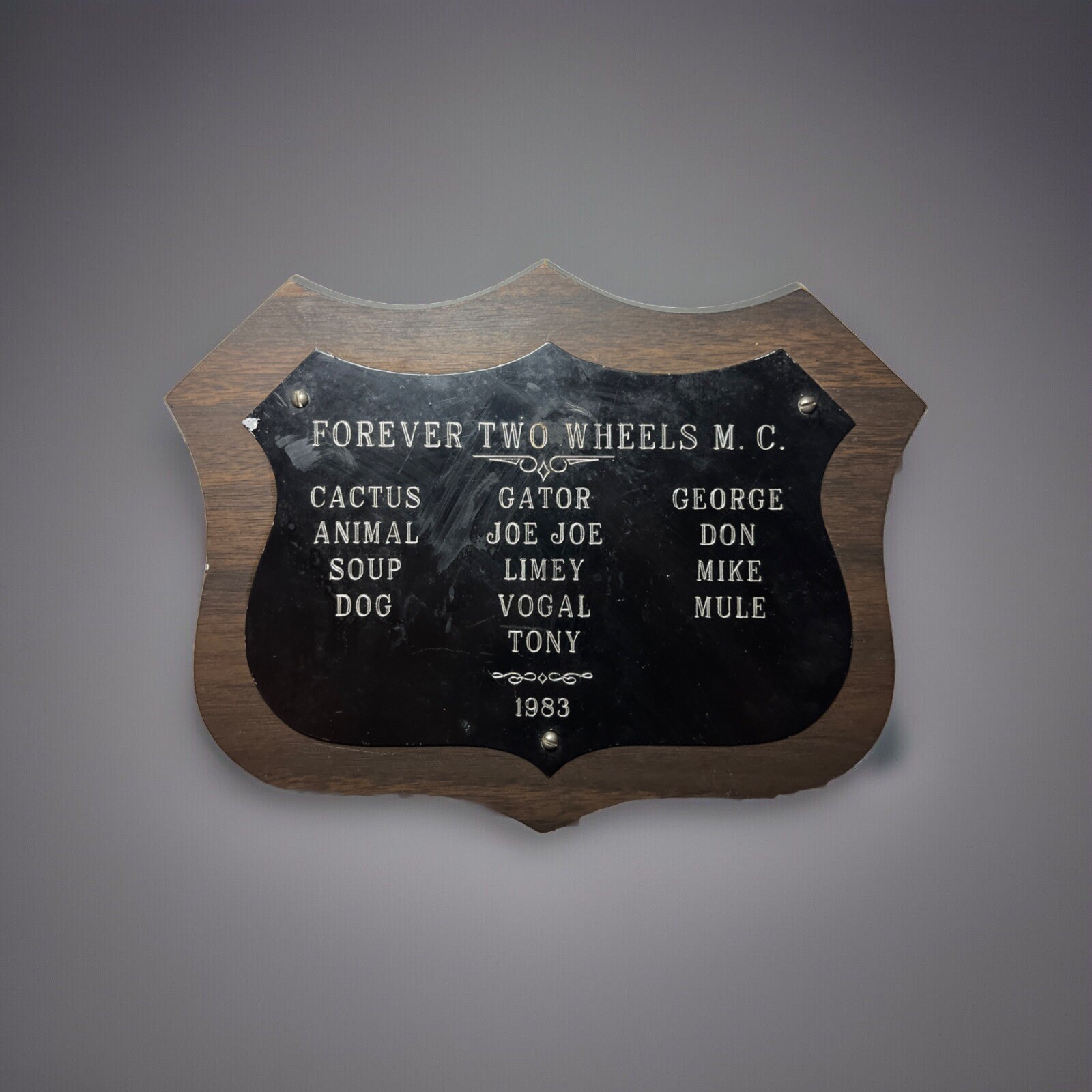 VTG Forever Two Wheels Motor Club 7” Plaque 1983 Cactus Gator Animal Soup Dog + VTG Forever Two Wheels Motor Club 7” Plaque 1983 Cactus Gator Animal Soup Dog +