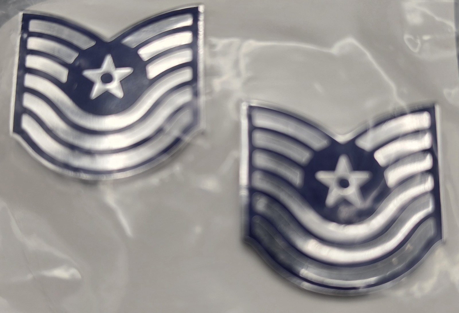 Vintage 1985 USAF Master Sergeant E-7 Rank Insignia Pair Metal Pins NSN 8455
