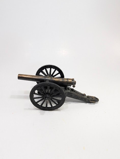 Vintage Die Cast Metal Pencil Sharpener Cannon