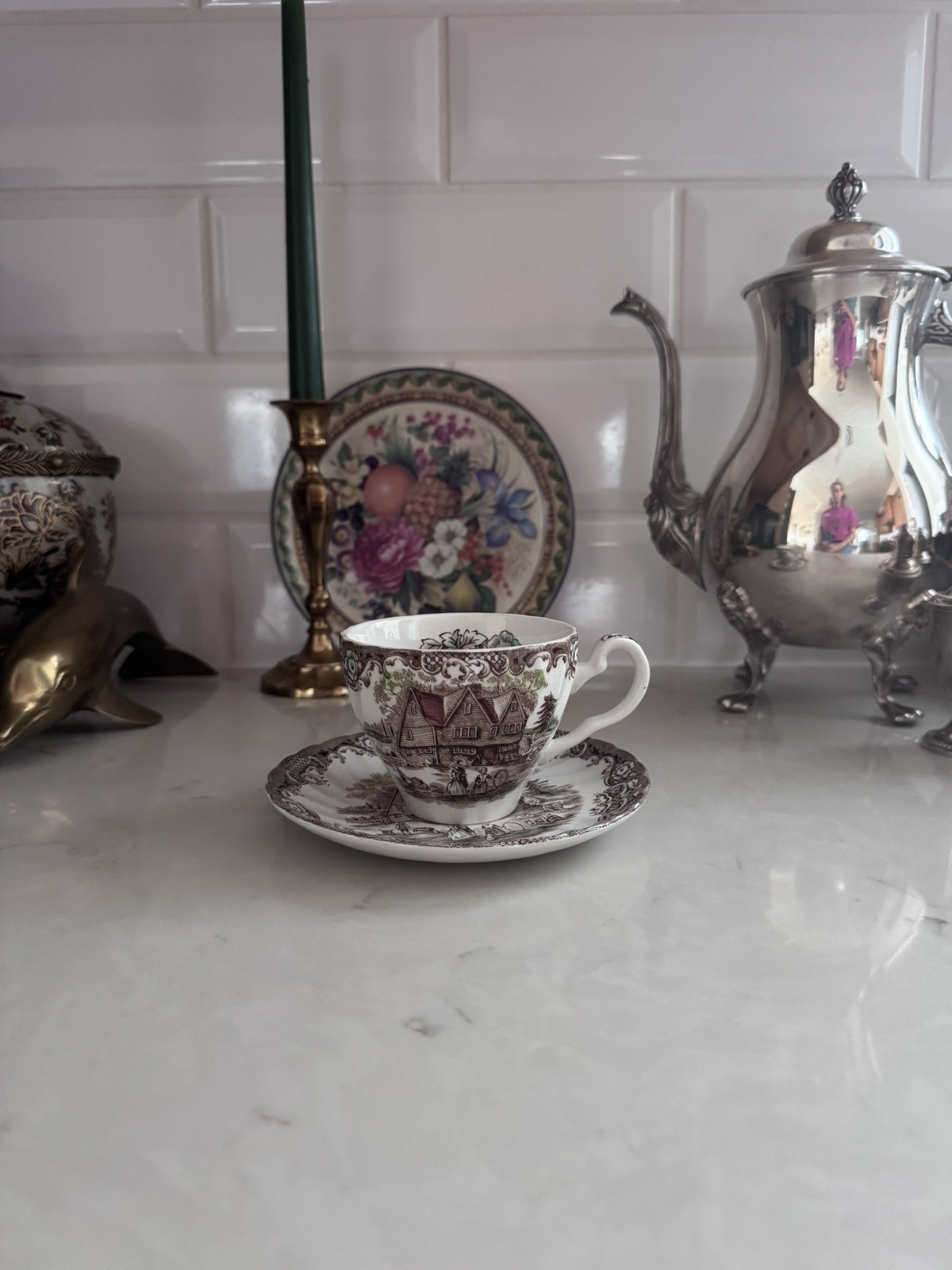 Vintage Johnson Bros Heritage Hall StaffordShire England ~ Teacup and Saucer