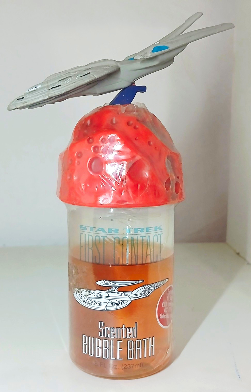 Vintage 1996 Star Trek First Contact USS Enterprise Bubble Bath Cosrich ST932