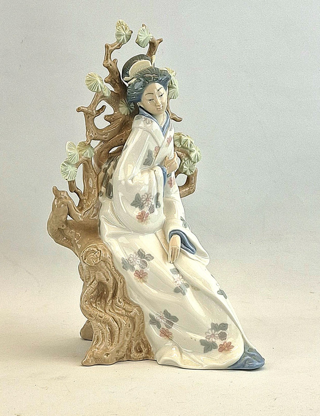 Lladro 12 in White & Pastels Porcelain Figurine