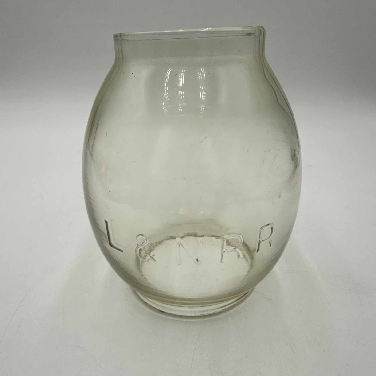 VINTAGE LOUISVILLE & NASHVILLE RAILROAD TALL CLEAR CAST GLOBE 5 3/8