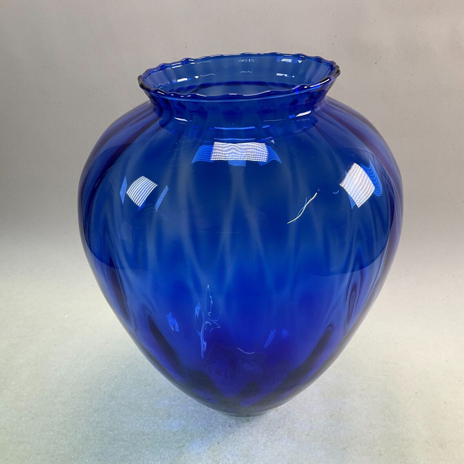 Elegant Princess House Sapphire Blue Optic Waves Crystal Vase 8.5\