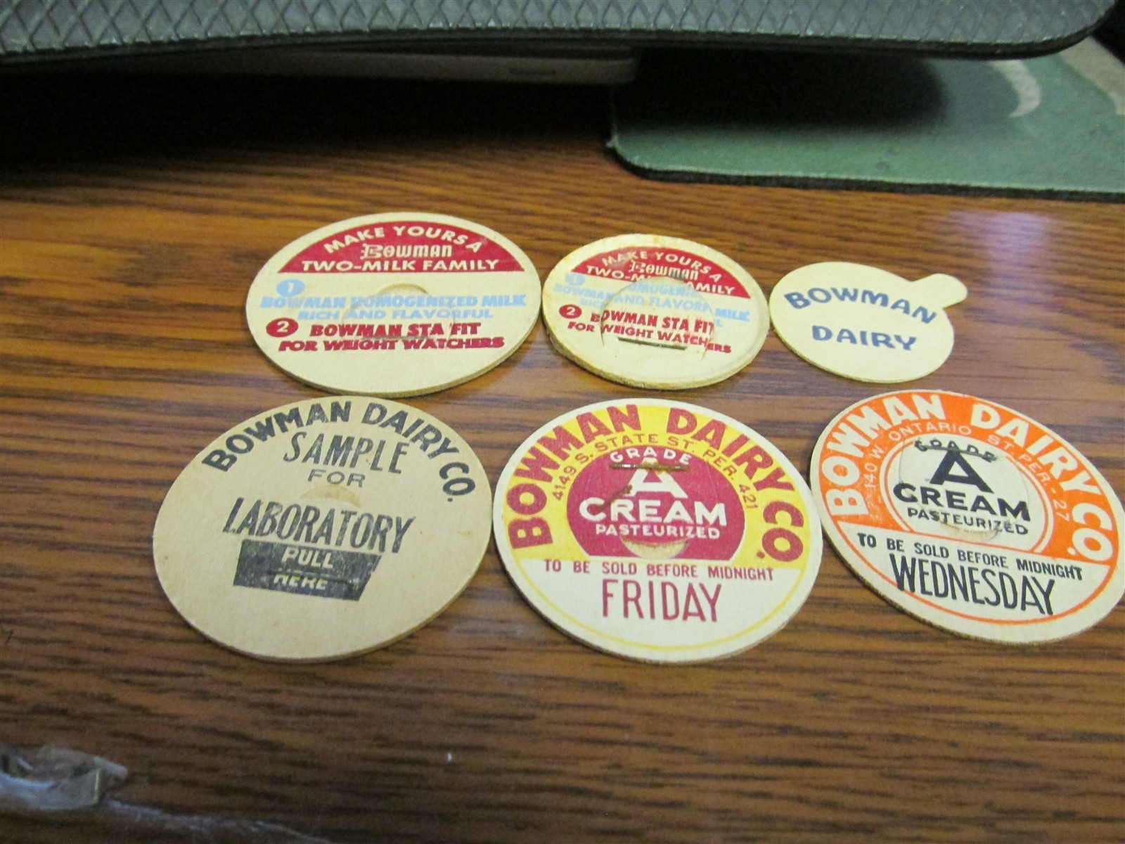 Chicago, ILL. Bowman Dairy Co. 6 different Milk Bottle Caps ILLINOIS IL ILLS Chicago, ILL. Bowman Dairy Co. 6 different Milk Bottle Caps ILLINOIS IL ILLS