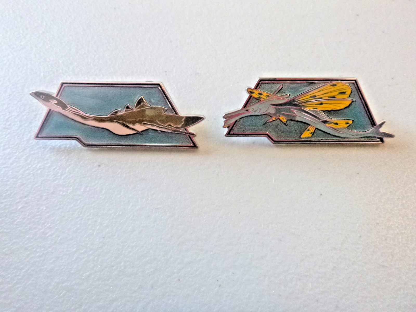 Disney Pins -Set of 2 different Pins - Pandora - Avatar - 2 different Creatures