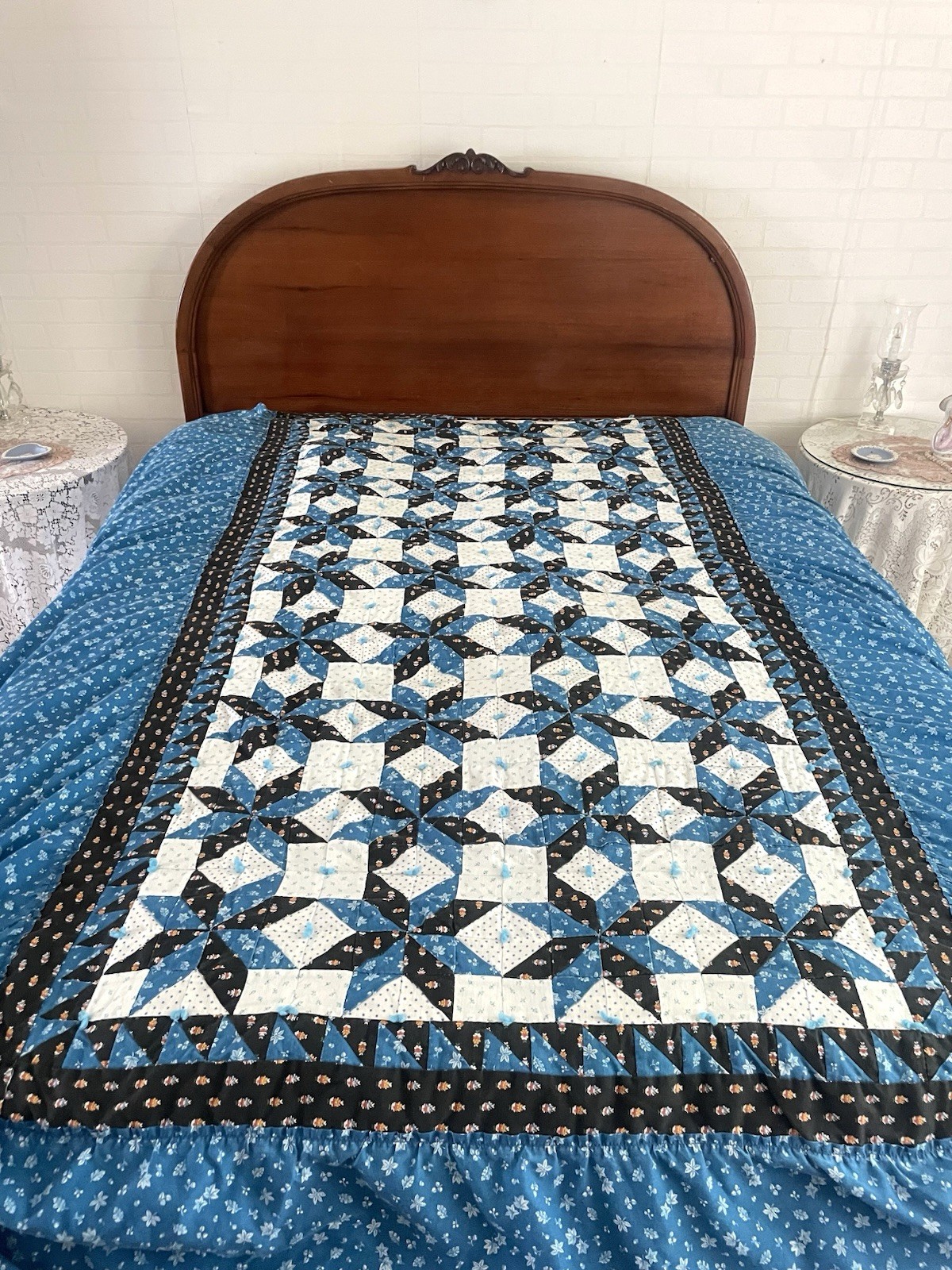 Vintage Quilt Starburst Blue White Black Floral Cotton w Dust Ruffle Twin Sz