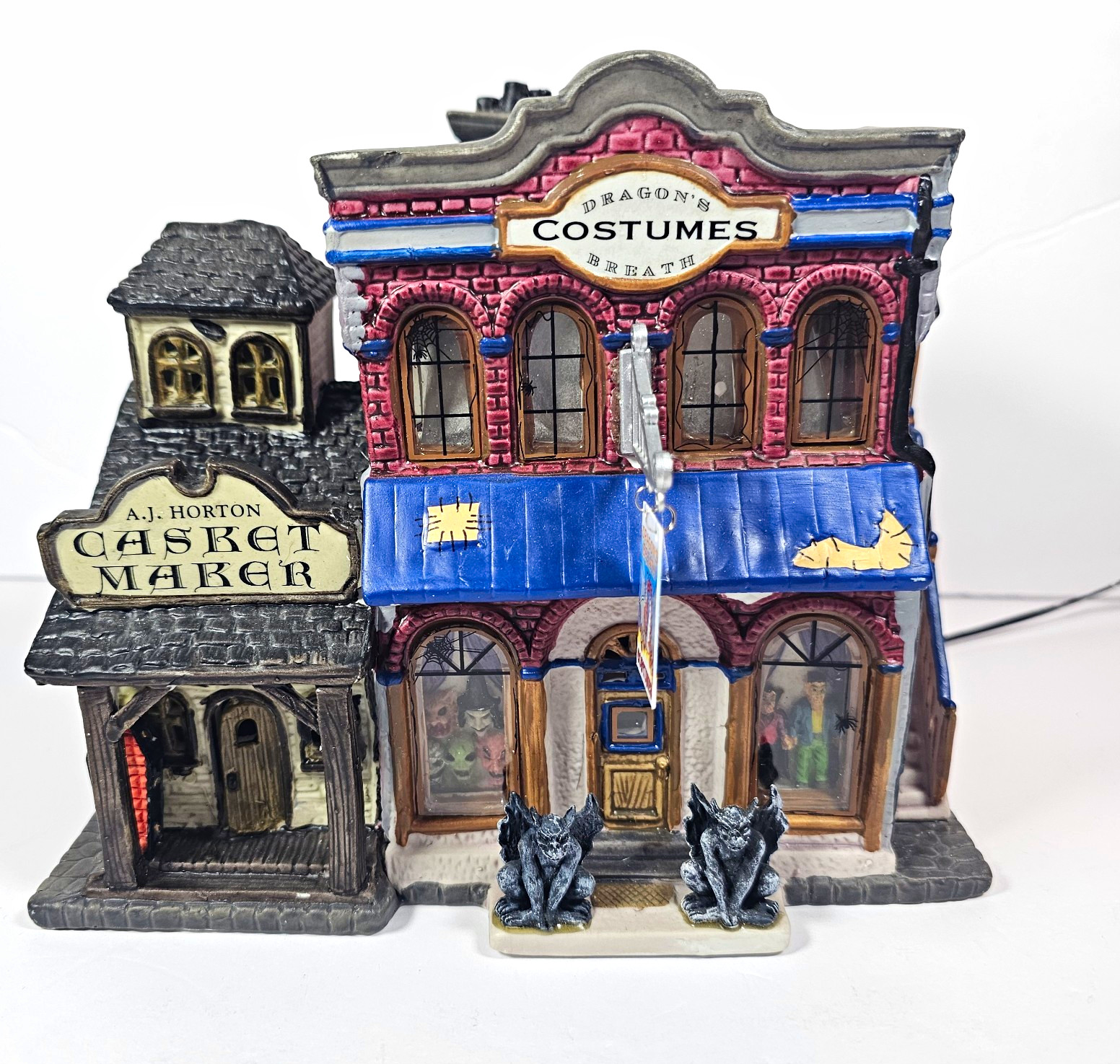 Lemax Spooky Town Dragon\'s Breath Costume Shop 05468A Halloween Village AS IS