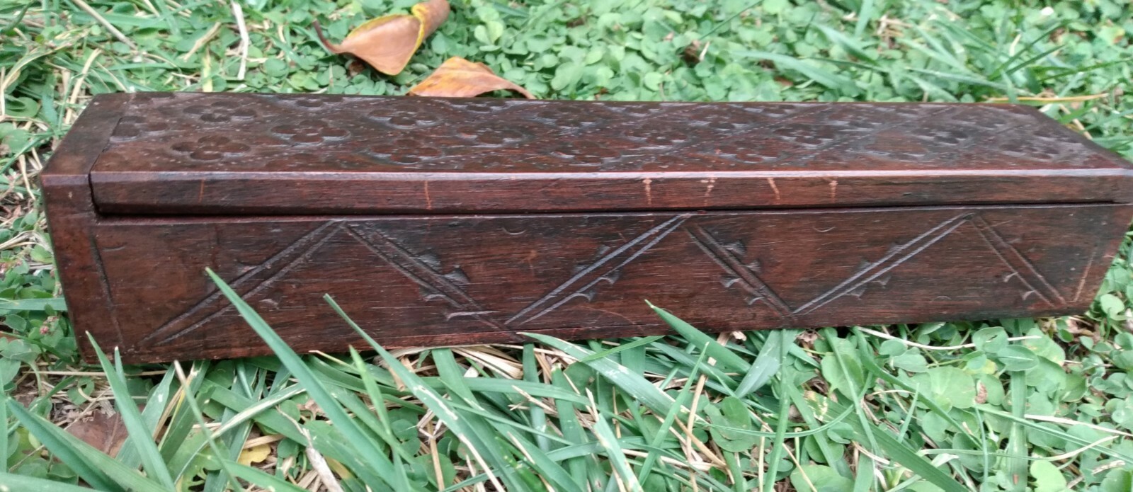  Carved heirloom  Wooden  Jewelry  Keepsake box Bali Indonesia