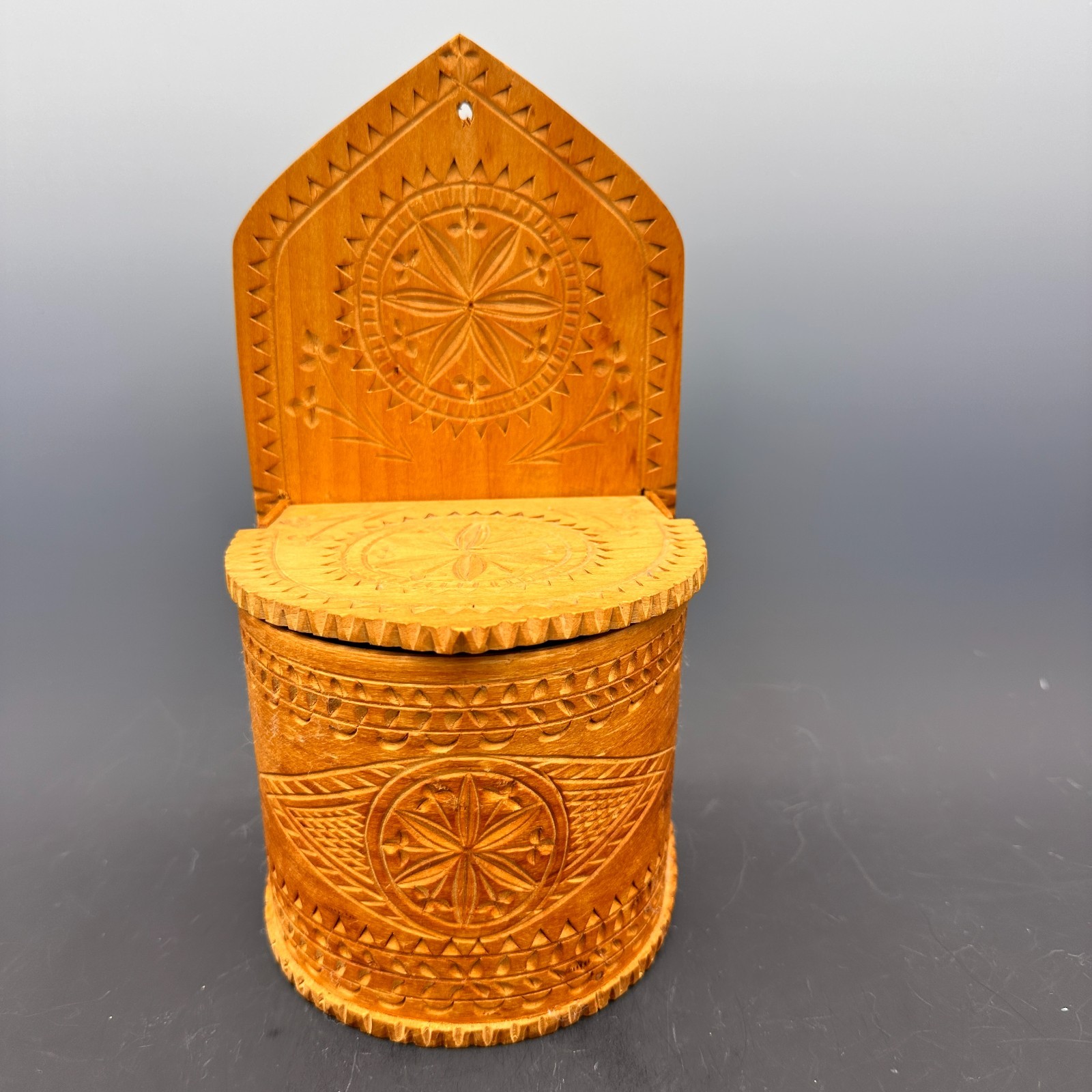 Vintage Wooden Wall Mount Hinged Lid Salt Box Folk Art Wood Hand Carved EUC Vintage Wooden Wall Mount Hinged Lid Salt Box Folk Art Wood Hand Carved EUC