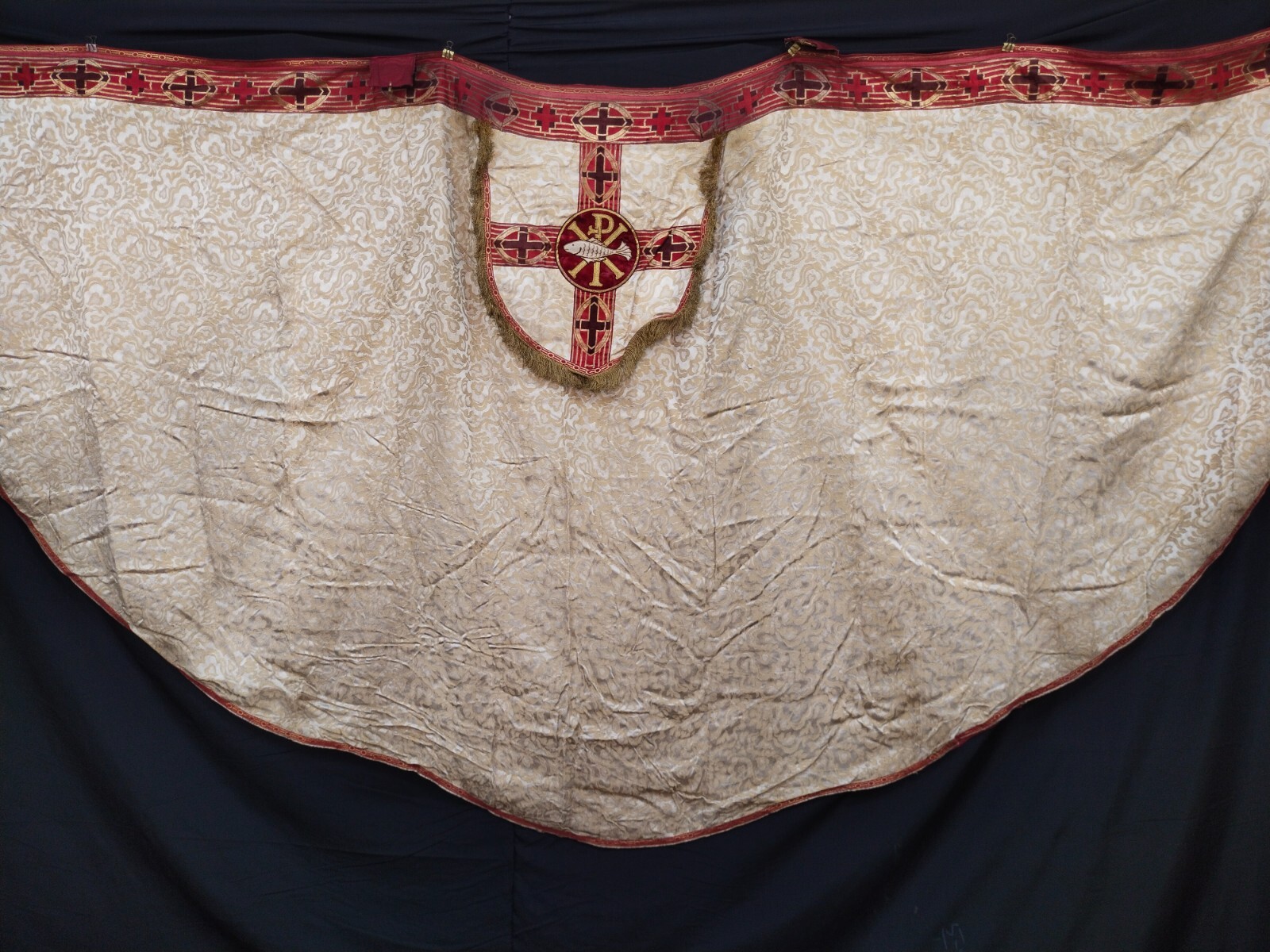 vintage Church vestment chasuble cope silk embroidered needlework t1516